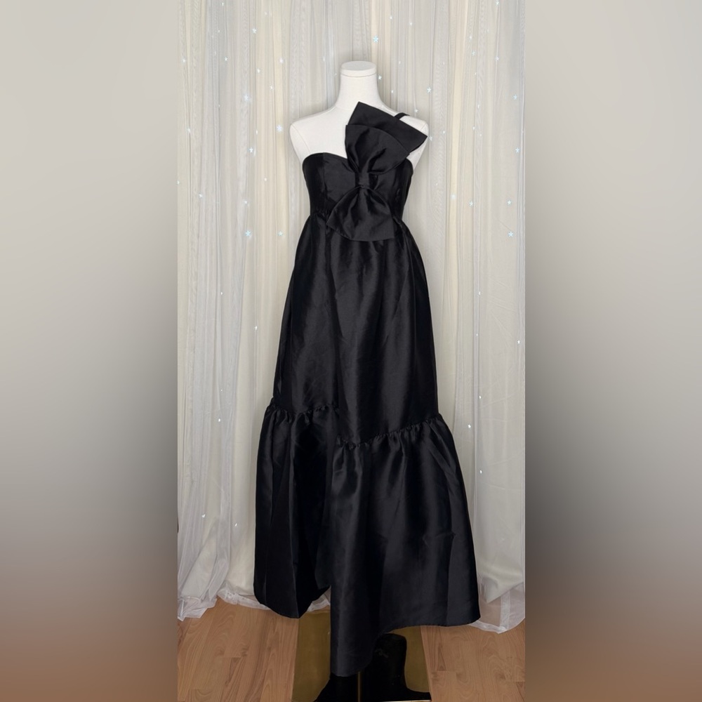 Like New Petal & Pup Betina Bow Front Maxi Dress Black - Picture 3 of 7